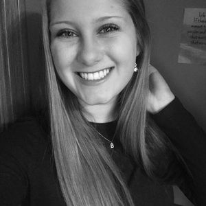 Meet your Posher, Brooke